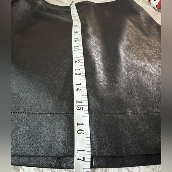 J Crew faux leather mini skirt - Picture 4 of 6